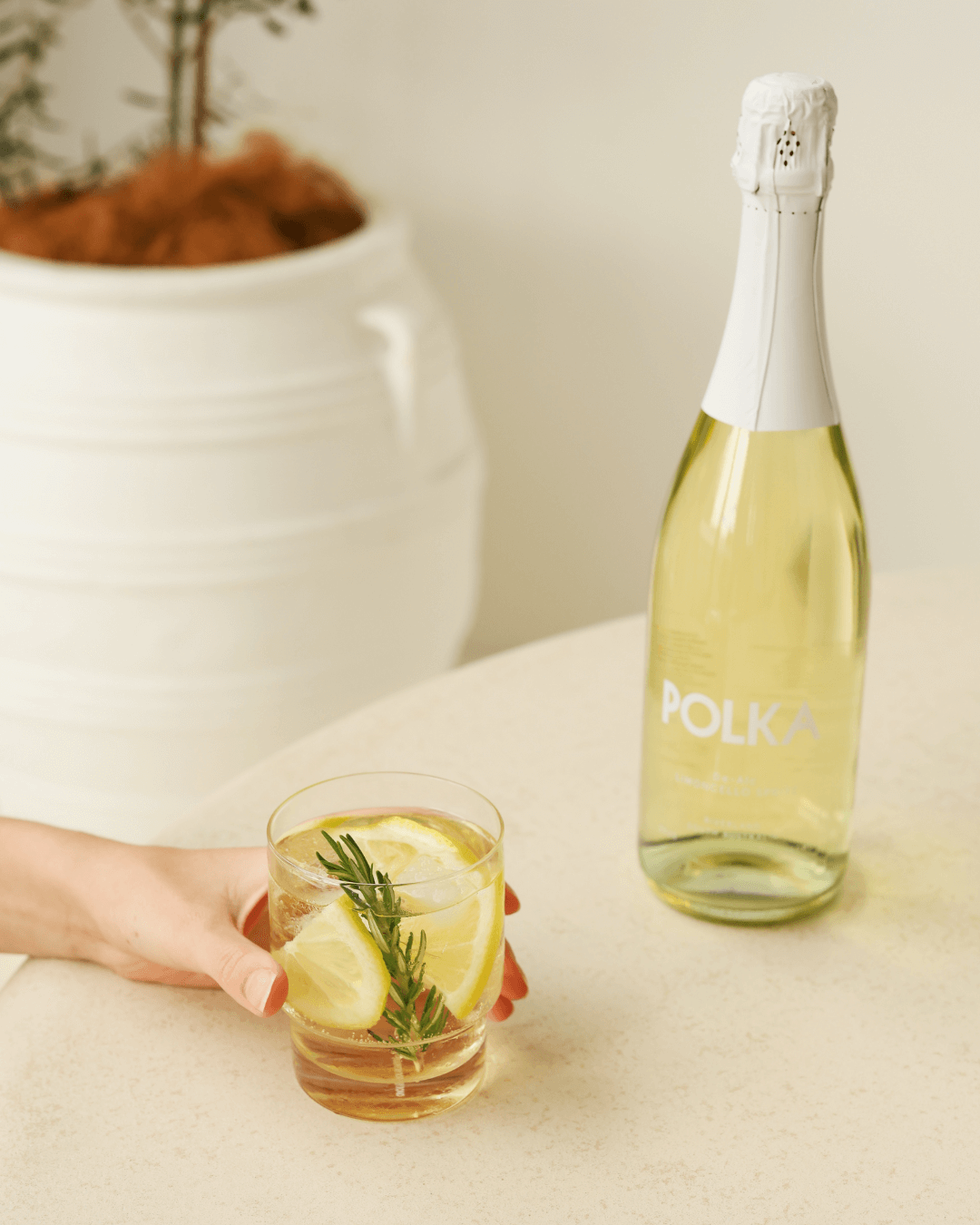 De-Alc Limoncello Spritz Glass - Refreshing Citrus Mocktail