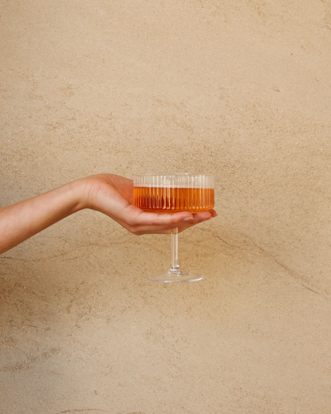 Bottle of Polka De-Alc Sparkling Rosé, fresh slightly dry non-alcoholic rosé